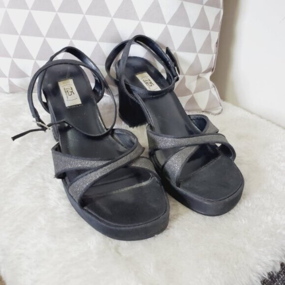 Vintage 725 Y2K 90s Block Heel Brat Girl Goth Coquette Strappy Sandals 7 - Picture 2 of 4